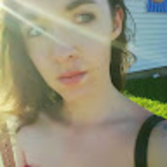 Meet your Posher, Mandy burnham - Picture 1 of 1